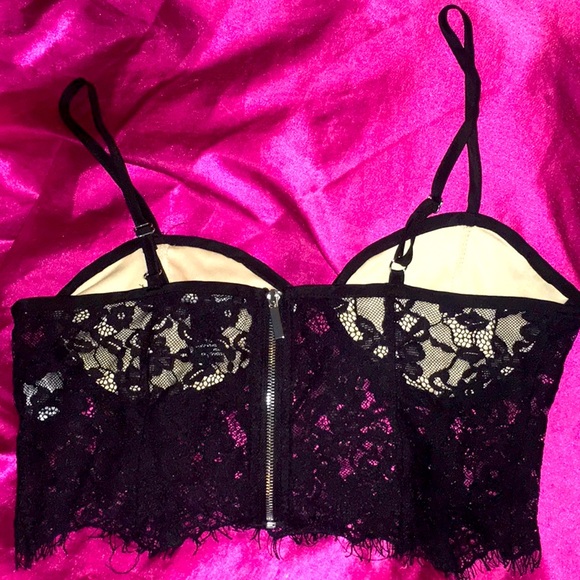 Fairytale Lace Bralette 💋🕷 - Picture 2 of 2